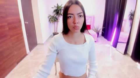 Snapshot of valerie_fox19 chatting on October 14, 2025, 2:51 pm Valerie fox online show from October 14, 2025, 2:51 pm