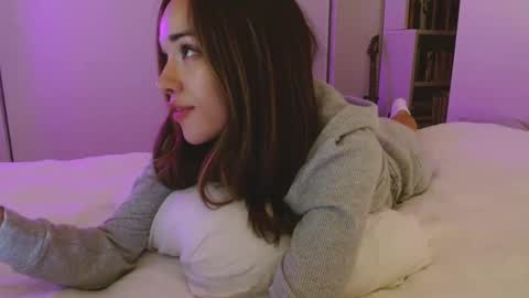 Snapshot of valerie_james3 chatting on January 4, 2025, 9:32 am Valerie online show from January 4, 2025, 9:32 am