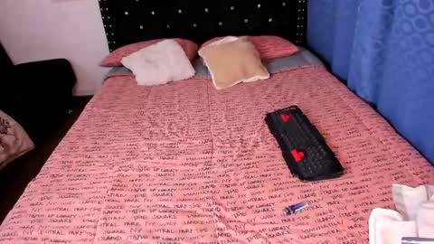 valerie luxe   online show from February 24, 2025, 2:19 am