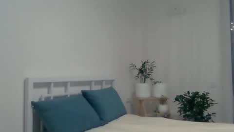 valerie_rose777 online show from February 16, 2025, 6:54 pm