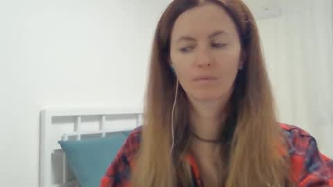 valerie_rose777 online show from October 17, 2025, 8:22 pm
