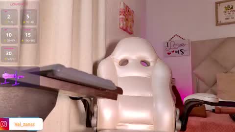 Snapshot of valerie_zans chatting on July 16, 2026, 12:05 am valerie_zans online show from July 16, 2026, 12:05 am