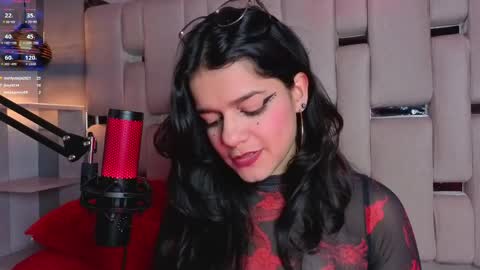Snapshot of valeriekay_ chatting on April 19, 2026, 6:10 pm Valeria online show from April 19, 2026, 6:10 pm