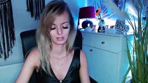 Snapshot of valerieluvsugar chatting on February 20, 2025, 5:51 pm Valerie online show from February 20, 2025, 5:51 pm