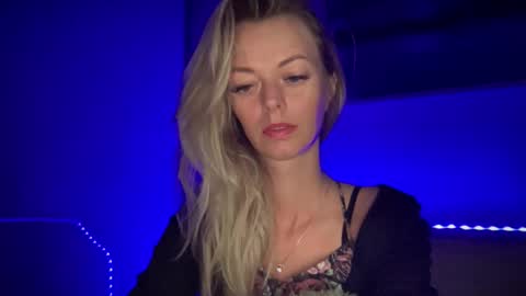 Snapshot of valerieluvsugar chatting on September 11, 2025, 9:42 am Valerie online show from September 11, 2025, 9:42 am