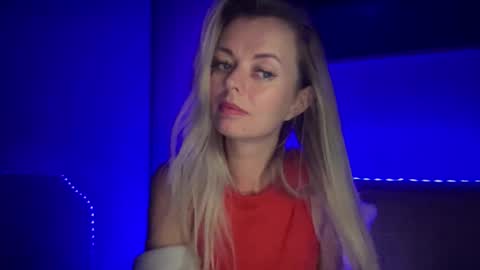 Snapshot of valerieluvsugar chatting on September 15, 2025, 10:54 pm Valerie online show from September 15, 2025, 10:54 pm