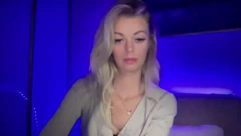 Snapshot of valerieluvsugar chatting on September 22, 2025, 8:22 pm Valerie online show from September 22, 2025, 8:22 pm