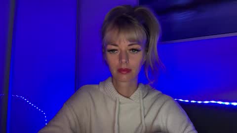 Snapshot of valerieluvsugar chatting on December 13, 2025, 9:53 pm Valerie online show from December 13, 2025, 9:53 pm