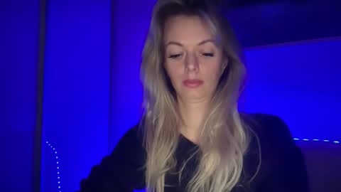 Snapshot of valerieluvsugar chatting on February 11, 2026, 10:37 pm Valerie online show from February 11, 2026, 10:37 pm