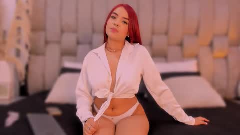 valerierabbit online show from November 8, 2025, 7:01 pm