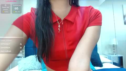Snapshot of valeriesinsx chatting on May 5, 2026, 7:44 pm Valeri online show from May 5, 2026, 7:44 pm