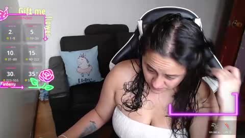 ValeriaMayerss online show from April 5, 2026, 4:15 pm