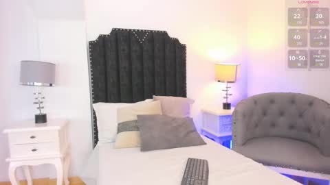   online show from December 14, 2024, 12:01 pm