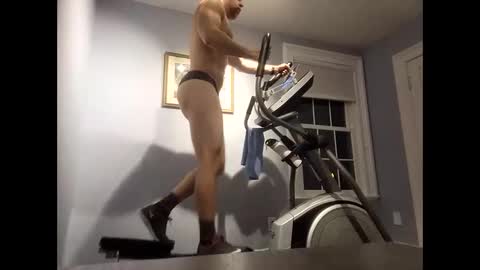 Snapshot of valeriusvitus99 chatting on December 19, 2024, 10:21 pm athletic ass muscles underwear smooth cock online show from December 19, 2024, 10:21 pm