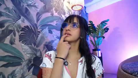 Snapshot of valery_blush chatting on April 27, 2026, 4:21 am valery_blush online show from April 27, 2026, 4:21 am