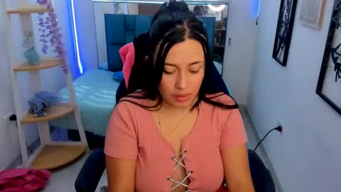 Snapshot of valery_bonneth chatting on March 2, 2026, 7:32 pm valery_bonneth online show from March 2, 2026, 7:32 pm