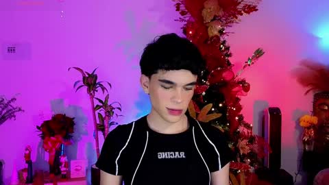 Snapshot of valery_hil chatting on January 5, 2025, 7:17 am Thomy online show from January 5, 2025, 7:17 am