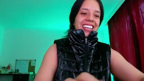 Snapshot of valery_meer_ chatting on April 16, 2026, 11:44 am Valeria online show from April 16, 2026, 11:44 am