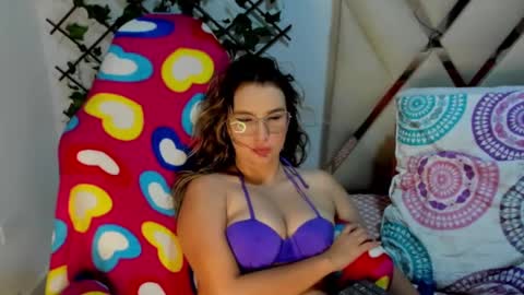 Snapshot of valery_sweet04 chatting on February 7, 2025, 5:52 am valery_sweet04 online show from February 7, 2025, 5:52 am