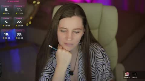 V A L E R Y  M U R online show from April 16, 2026, 7:14 pm