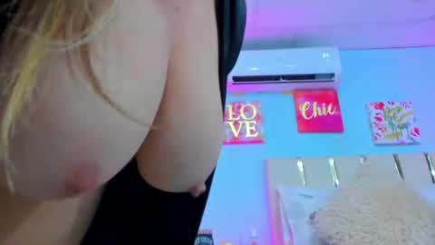 Valery online show from May 23, 2026, 1:33 am