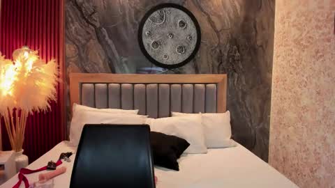 Valerie Shadey  online show from December 13, 2025, 9:20 pm