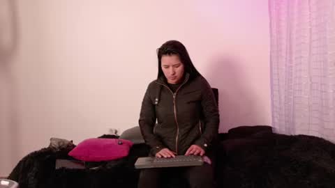 Snapshot of valerysnow_ chatting on July 25, 2026, 2:42 am Valery online show from July 25, 2026, 2:42 am
