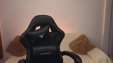 Snapshot of valeryyx chatting on October 16, 2025, 7:42 am Valery online show from October 16, 2025, 7:42 am