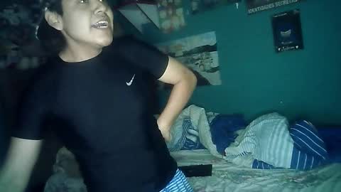 Snapshot of valesh20 chatting on September 15, 2025, 12:43 am Valesh19 online show from September 15, 2025, 12:43 am