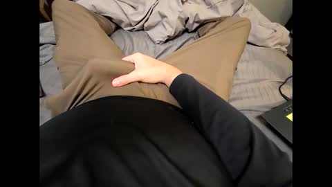 Snapshot of valhal2020 chatting on October 4, 2025, 8:40 pm Valhal online show from October 4, 2025, 8:40 pm