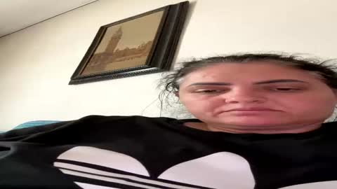 Snapshot of valiginely chatting on April 17, 2026, 7:55 am valiginely online show from April 17, 2026, 7:55 am