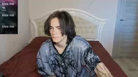 Snapshot of valket chatting on July 25, 2026, 7:17 am Shiro online show from July 25, 2026, 7:17 am