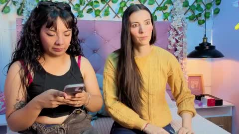 Valkiria and Dione online show from April 21, 2026, 7:28 pm