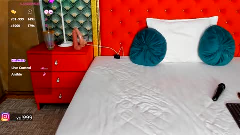 Snapshot of valleriejonnes chatting on September 15, 2025, 8:42 pm Valerie Val V online show from September 15, 2025, 8:42 pm