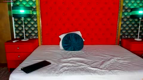 Snapshot of valleriejonnes chatting on October 5, 2025, 7:45 pm Valerie Val V online show from October 5, 2025, 7:45 pm