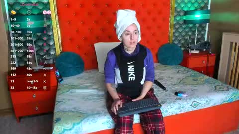 Valerie Val V online show from May 9, 2026, 9:03 am