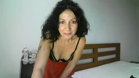 ValleriWind online show from February 18, 2026, 1:01 am