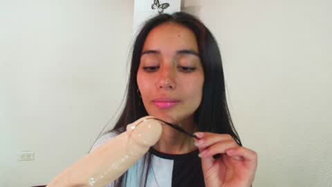 Taty independent account online show from December 11, 2024, 7:36 pm