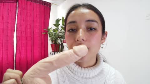 Taty independent account online show from February 7, 2025, 7:27 pm