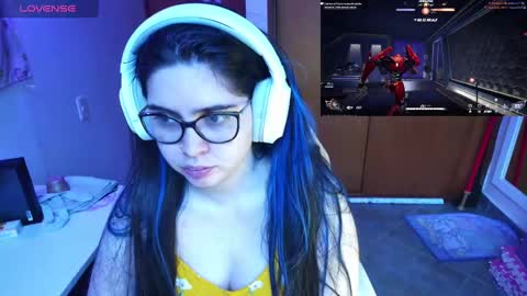 Im Violet online show from December 26, 2024, 9:58 pm