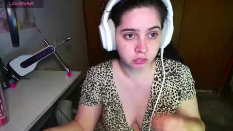 Im Violet online show from January 26, 2025, 11:39 pm