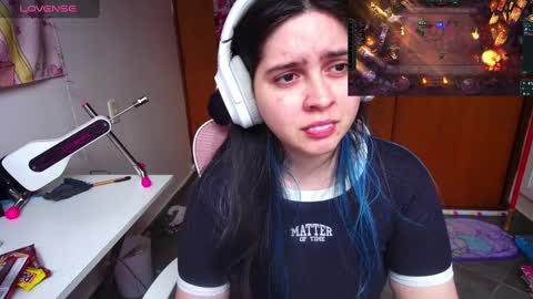 Im Violet online show from February 9, 2025, 4:40 pm