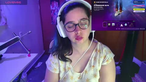 Im Violet online show from February 28, 2025, 11:23 pm