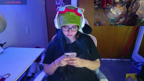 Im Violet online show from March 10, 2025, 1:45 am