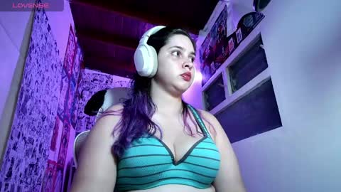 Im Violet online show from April 16, 2026, 1:28 am