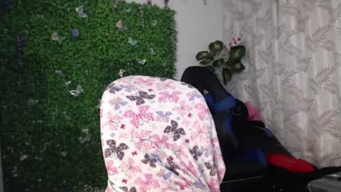 Snapshot of valquiria_sirgun chatting on June 18, 2026, 9:36 am valquiria_sirgun online show from June 18, 2026, 9:36 am