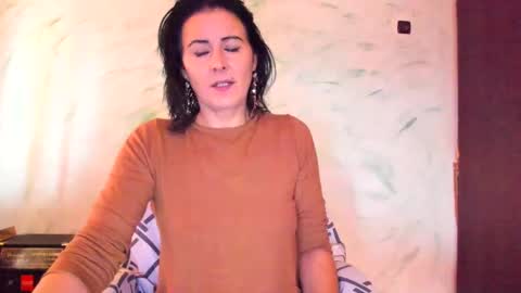 valentina online show from December 21, 2024, 8:39 am