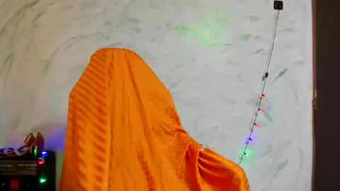 valentina online show from January 5, 2025, 7:28 am