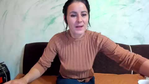 valentina online show from March 1, 2025, 8:02 am