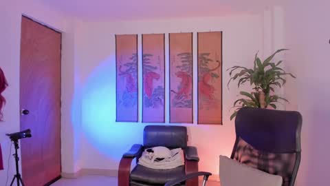 Snapshot of valyturner chatting on January 21, 2025, 8:32 pm online show from January 21, 2025, 8:32 pm